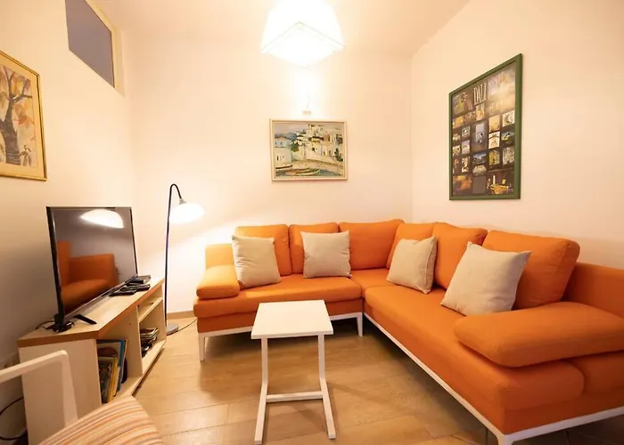 Blue Laguna Pines Retreat * Golem (Tirana)