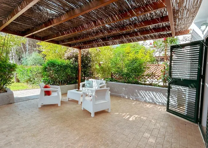 Blue Laguna Pines Retreat