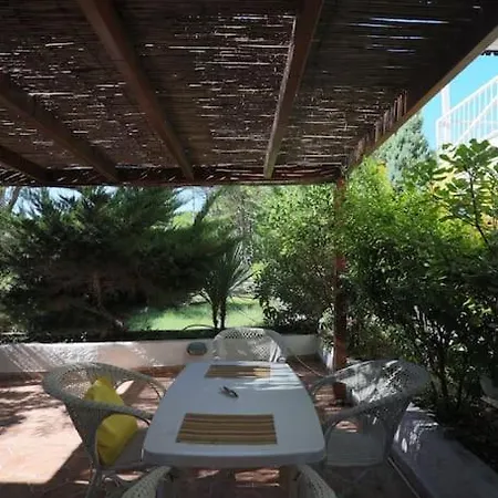 Σπίτι διακοπών Pines Paradise At Blue Laguna Golem (Tirana)