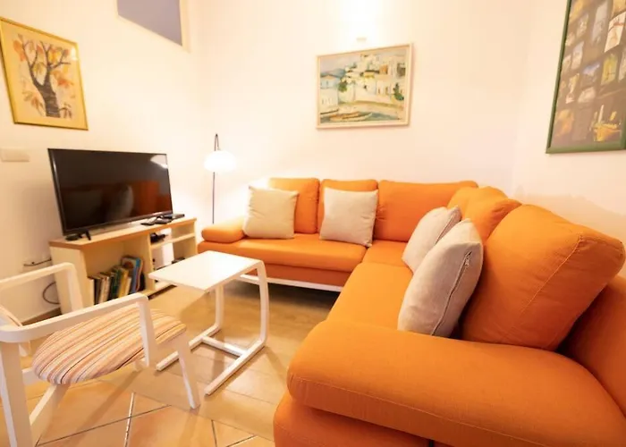 Blue Laguna Pines Retreat Hébergement de vacances *