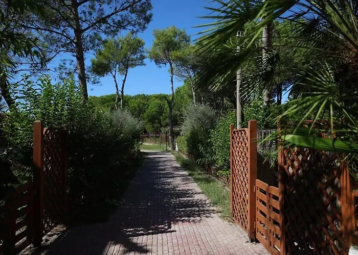 Hébergement de vacances Blue Laguna Pines Retreat Golem (Tirana)