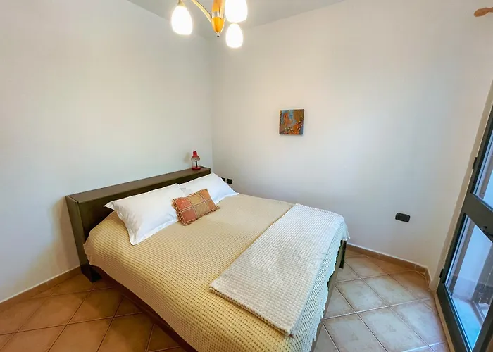 Blue Laguna Pines Retreat *